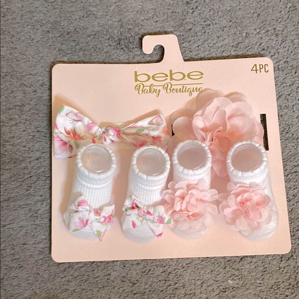 Bebe Baby Accessories Infant Matching Headbands and Socks set NWT